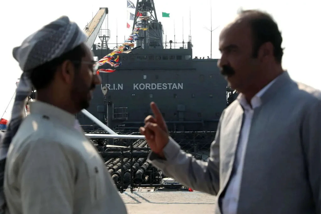 +رونمایی+از+پایگاه+شناوری+«کردستان»